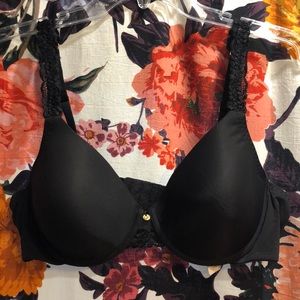 Black Natori Bra